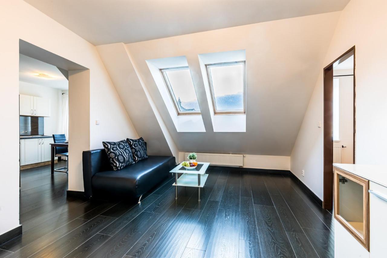 Teplice Apartments Dlouha ภายนอก รูปภาพ