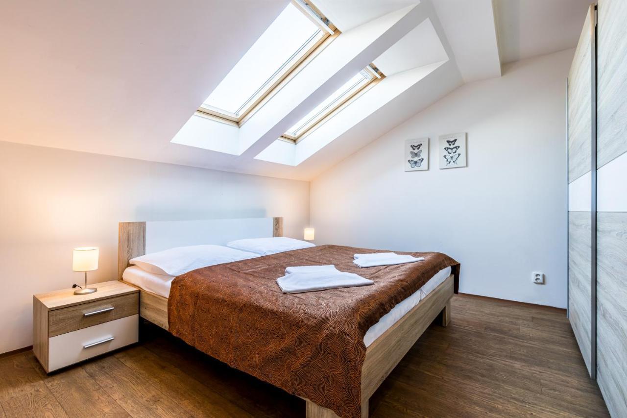 Teplice Apartments Dlouha ภายนอก รูปภาพ